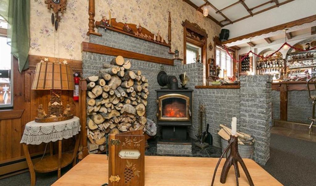 Auberge La Cote D'Or プティット・リヴィエール・サン・フランソワ エクステリア 写真
